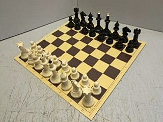 Игра развивающая Шахматы АЙВЕНГО Большие  43 смВысота короля - 9,9 см.